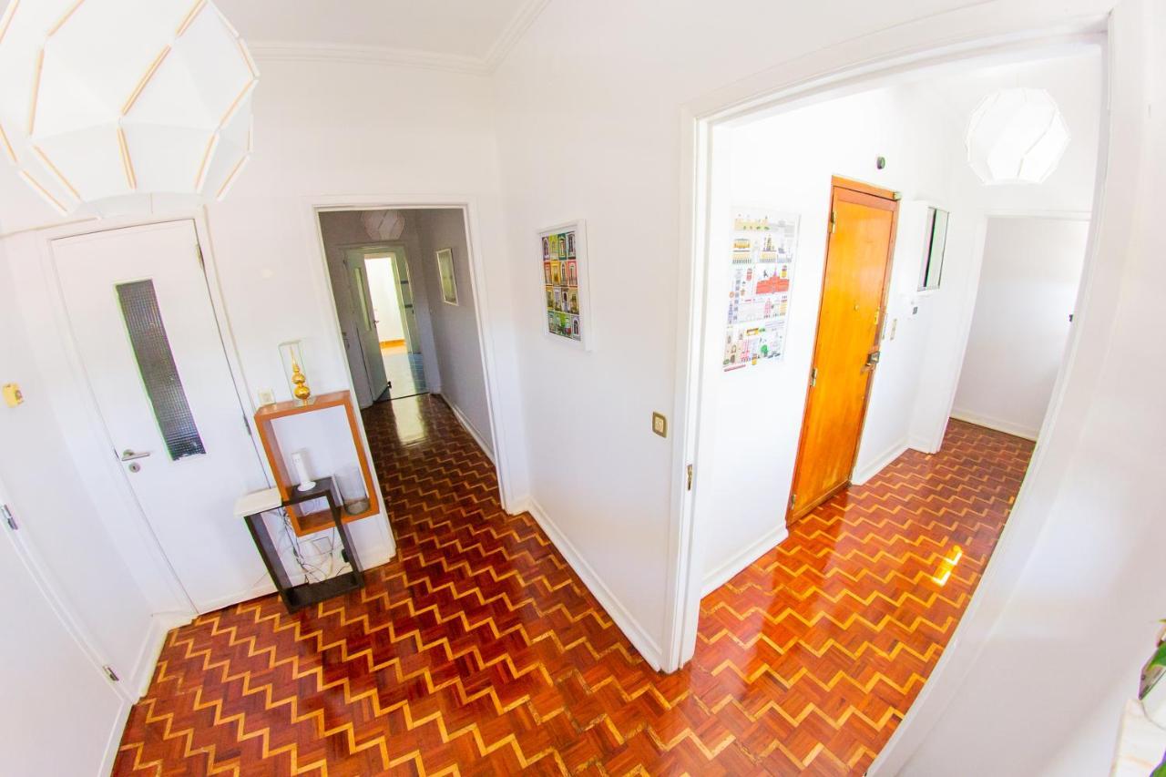 Lar Dois Coracoes Hostel Alges Luaran gambar